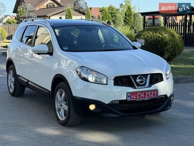 Белый Ниссан Кашкай 2, объемом двигателя 2 л и пробегом 214 тыс. км за 12750 $, фото 2 на Automoto.ua