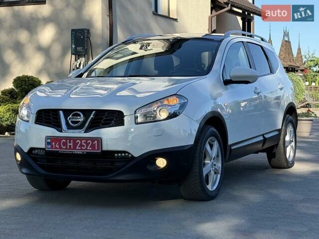Белый Ниссан Кашкай 2, объемом двигателя 2 л и пробегом 214 тыс. км за 12750 $, фото 8 на Automoto.ua