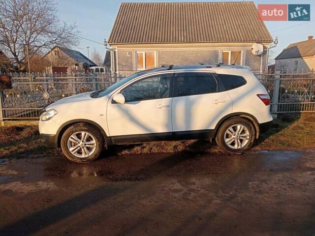 Білий Ніссан Кашкай 2, об'ємом двигуна 2 л та пробігом 190 тис. км за 13003 $, фото 4 на Automoto.ua