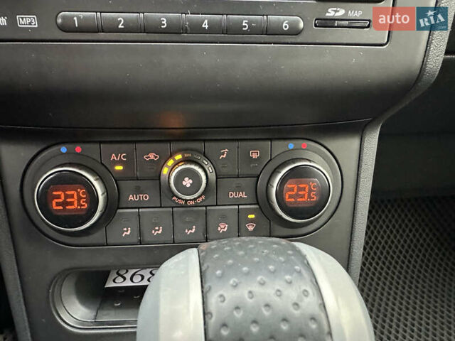 Белый Ниссан Кашкай 2, объемом двигателя 2 л и пробегом 139 тыс. км за 11200 $, фото 33 на Automoto.ua