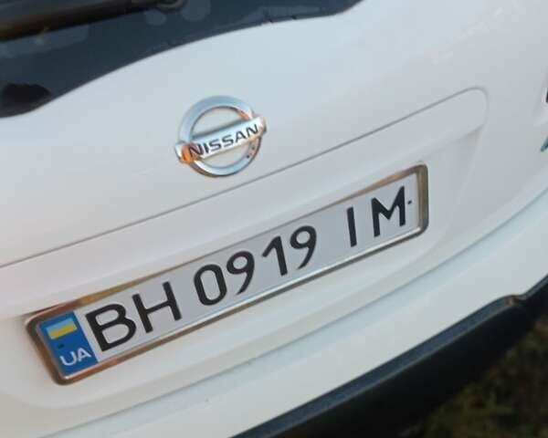 Белый Ниссан Кашкай 2, объемом двигателя 2 л и пробегом 190 тыс. км за 11500 $, фото 19 на Automoto.ua
