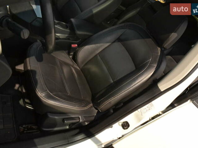 Ниссан Кашкай 2 2012 в Луцке на Automoto.ua Белый Ниссан Кашкай 2, объемом двигателя 1.6 л и пробегом 217 тыс. км за 11250 $, фото 30 на Automoto.ua