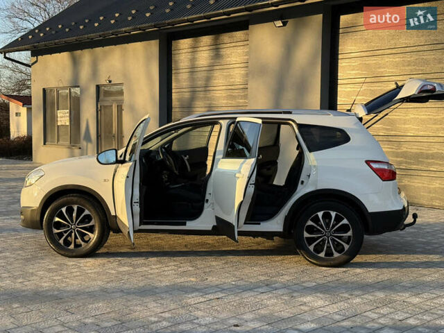 Белый Ниссан Кашкай 2, объемом двигателя 1.46 л и пробегом 204 тыс. км за 9650 $, фото 28 на Automoto.ua