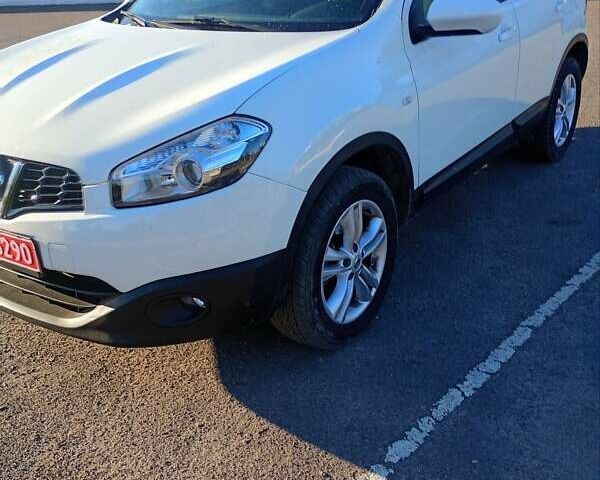 Белый Ниссан Кашкай 2, объемом двигателя 1.5 л и пробегом 143 тыс. км за 11200 $, фото 8 на Automoto.ua