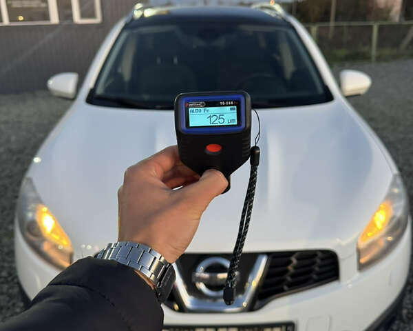 Белый Ниссан Кашкай 2, объемом двигателя 2 л и пробегом 208 тыс. км за 11800 $, фото 21 на Automoto.ua