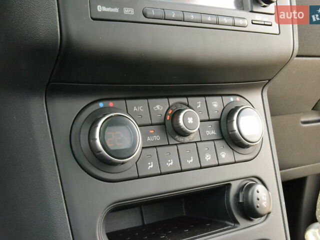 Ниссан Кашкай 2 2012 в Луцке на Automoto.ua Белый Ниссан Кашкай 2, объемом двигателя 1.6 л и пробегом 217 тыс. км за 11250 $, фото 32 на Automoto.ua