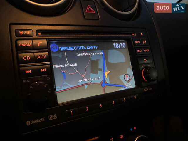 Белый Ниссан Кашкай 2, объемом двигателя 2 л и пробегом 208 тыс. км за 11800 $, фото 20 на Automoto.ua