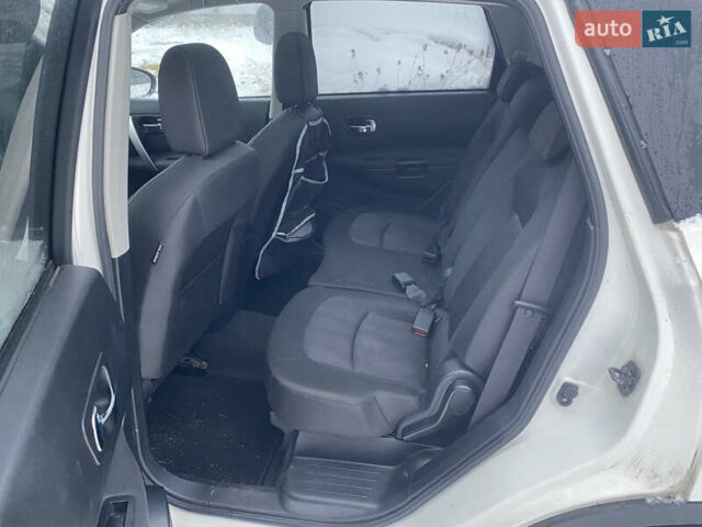 Белый Ниссан Кашкай 2, объемом двигателя 1.6 л и пробегом 264 тыс. км за 10750 $, фото 11 на Automoto.ua