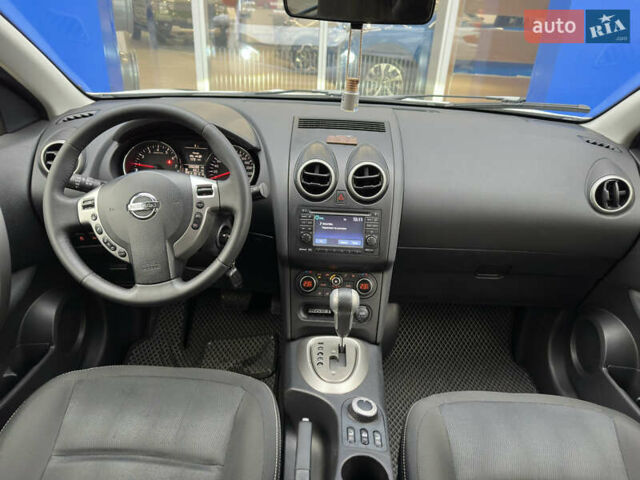 Белый Ниссан Кашкай 2, объемом двигателя 2 л и пробегом 139 тыс. км за 11200 $, фото 18 на Automoto.ua