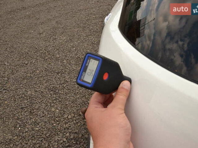 Ниссан Кашкай 2 2012 в Луцке на Automoto.ua Белый Ниссан Кашкай 2, объемом двигателя 1.6 л и пробегом 217 тыс. км за 11250 $, фото 42 на Automoto.ua