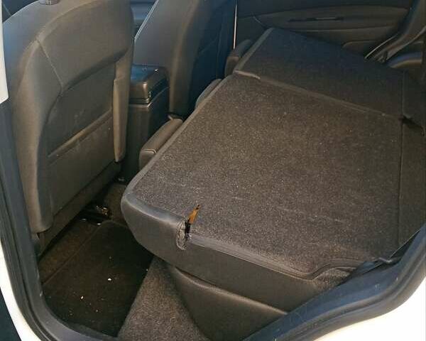 Белый Ниссан Кашкай 2, объемом двигателя 1.5 л и пробегом 143 тыс. км за 11200 $, фото 3 на Automoto.ua