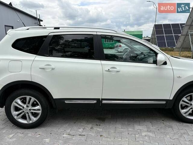 Білий Ніссан Кашкай 2, об'ємом двигуна 2 л та пробігом 215 тис. км за 13300 $, фото 1 на Automoto.ua