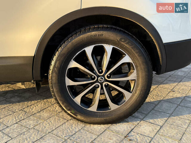 Белый Ниссан Кашкай 2, объемом двигателя 1.46 л и пробегом 204 тыс. км за 9650 $, фото 31 на Automoto.ua