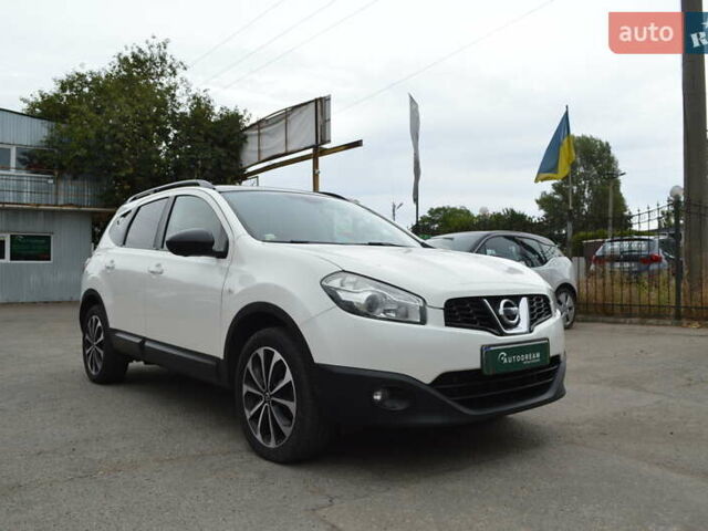 Белый Ниссан Кашкай 2, объемом двигателя 1.6 л и пробегом 346 тыс. км за 11500 $, фото 1 на Automoto.ua