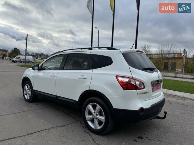 Ниссан Кашкай 2 2013 в Дубно на Automoto.ua Белый Ниссан Кашкай 2, объемом двигателя 1.6 л и пробегом 233 тыс. км за 11499 $, фото 9 на Automoto.ua