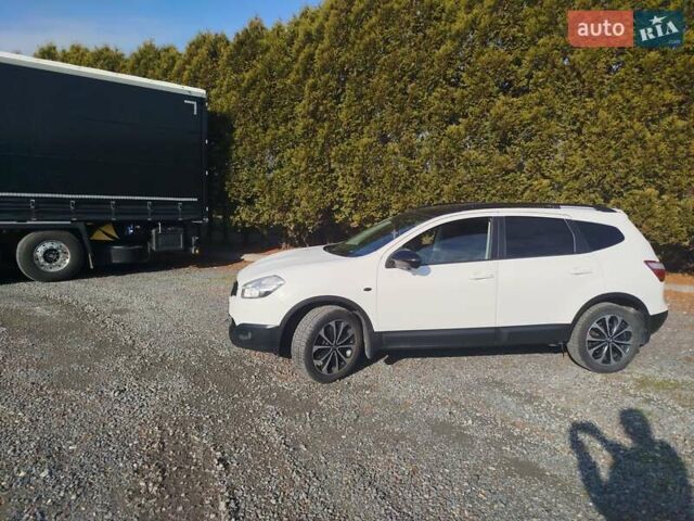 Білий Ніссан Кашкай 2, об'ємом двигуна 1.6 л та пробігом 235 тис. км за 11999 $, фото 7 на Automoto.ua