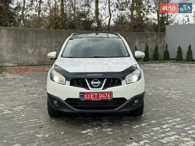 Ниссан Кашкай 2 2013 в Ровно на Automoto.ua Белый Ниссан Кашкай 2, объемом двигателя 1.6 л и пробегом 213 тыс. км за 12800 $, фото 4 на Automoto.ua