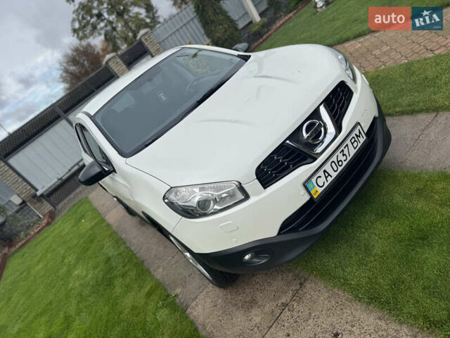 Ниссан Кашкай 2 2013 в Черкассах на Automoto.ua Белый Ниссан Кашкай 2, объемом двигателя 1.6 л и пробегом 280 тыс. км за 10300 $, фото 7 на Automoto.ua