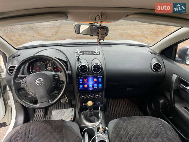 Ниссан Кашкай 2 2013 в Новых Санжарах на Automoto.ua Белый Ниссан Кашкай 2, объемом двигателя 1.5 л и пробегом 307 тыс. км за 10000 $, фото 10 на Automoto.ua