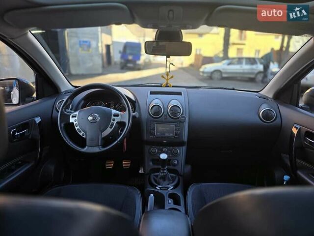 Білий Ніссан Кашкай 2, об'ємом двигуна 1.6 л та пробігом 230 тис. км за 10999 $, фото 19 на Automoto.ua