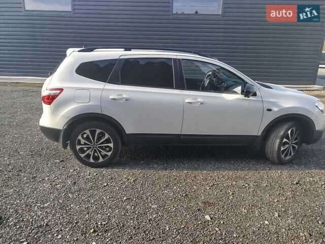 Білий Ніссан Кашкай 2, об'ємом двигуна 1.6 л та пробігом 235 тис. км за 11999 $, фото 8 на Automoto.ua