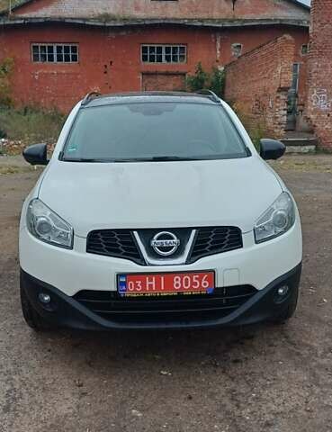 Ниссан Кашкай 2 2013 в Чернигове на Automoto.ua Белый Ниссан Кашкай 2, объемом двигателя 1.6 л и пробегом 230 тыс. км за 13650 $, фото 9 на Automoto.ua