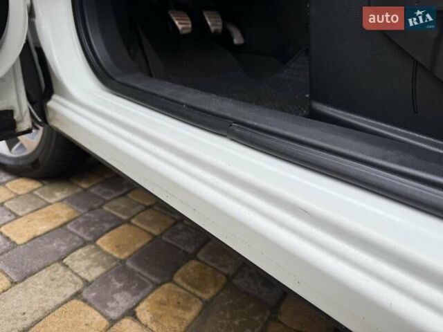 Белый Ниссан Кашкай 2, объемом двигателя 1.6 л и пробегом 221 тыс. км за 10900 $, фото 15 на Automoto.ua