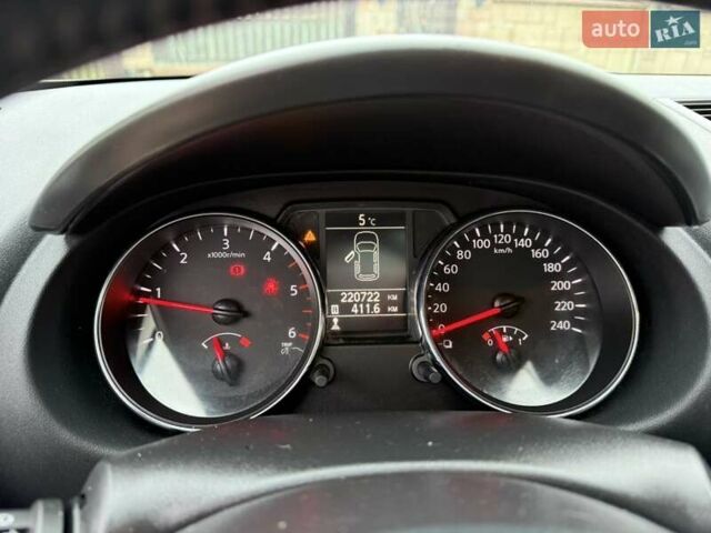 Белый Ниссан Кашкай 2, объемом двигателя 1.6 л и пробегом 221 тыс. км за 10900 $, фото 23 на Automoto.ua