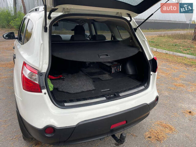 Ниссан Кашкай 2 2013 в Новых Санжарах на Automoto.ua Белый Ниссан Кашкай 2, объемом двигателя 1.5 л и пробегом 307 тыс. км за 10000 $, фото 7 на Automoto.ua