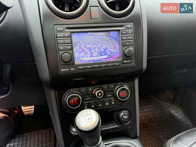 Белый Ниссан Кашкай 2, объемом двигателя 1.6 л и пробегом 220 тыс. км за 10650 $, фото 39 на Automoto.ua