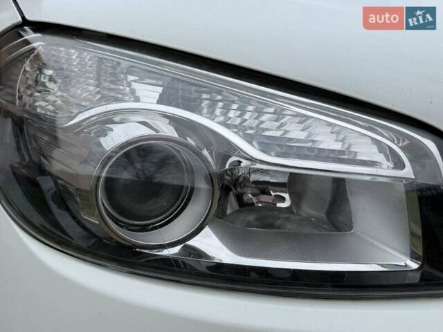 Белый Ниссан Кашкай 2, объемом двигателя 1.6 л и пробегом 221 тыс. км за 10900 $, фото 27 на Automoto.ua