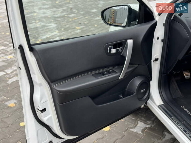 Ниссан Кашкай 2 2013 в Ровно на Automoto.ua Белый Ниссан Кашкай 2, объемом двигателя 1.6 л и пробегом 213 тыс. км за 12800 $, фото 39 на Automoto.ua