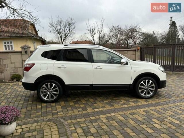 Белый Ниссан Кашкай 2, объемом двигателя 1.6 л и пробегом 221 тыс. км за 10900 $, фото 3 на Automoto.ua