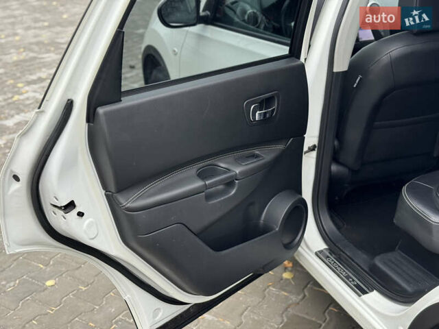 Ниссан Кашкай 2 2013 в Ровно на Automoto.ua Белый Ниссан Кашкай 2, объемом двигателя 1.6 л и пробегом 213 тыс. км за 12800 $, фото 50 на Automoto.ua