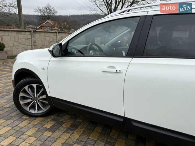 Белый Ниссан Кашкай 2, объемом двигателя 1.6 л и пробегом 220 тыс. км за 10650 $, фото 6 на Automoto.ua