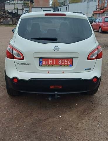 Ниссан Кашкай 2 2013 в Чернигове на Automoto.ua Белый Ниссан Кашкай 2, объемом двигателя 1.6 л и пробегом 230 тыс. км за 13650 $, фото 8 на Automoto.ua