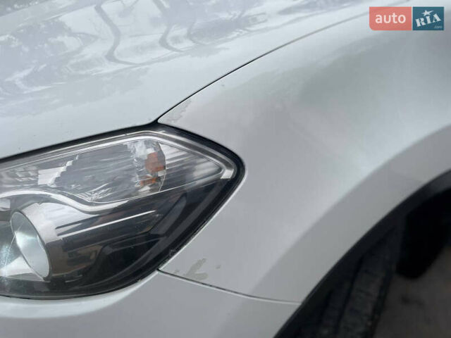 Ниссан Кашкай 2 2013 в Новых Санжарах на Automoto.ua Белый Ниссан Кашкай 2, объемом двигателя 1.5 л и пробегом 307 тыс. км за 10000 $, фото 12 на Automoto.ua