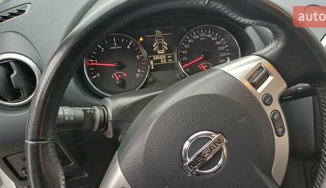 Ниссан Кашкай 2 2013 в Чернигове на Automoto.ua Белый Ниссан Кашкай 2, объемом двигателя 1.6 л и пробегом 230 тыс. км за 13650 $, фото 2 на Automoto.ua