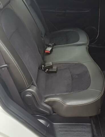 Ниссан Кашкай 2 2013 в Чернигове на Automoto.ua Белый Ниссан Кашкай 2, объемом двигателя 1.6 л и пробегом 230 тыс. км за 13650 $, фото 21 на Automoto.ua