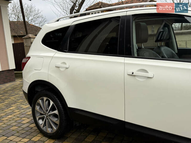 Белый Ниссан Кашкай 2, объемом двигателя 1.6 л и пробегом 220 тыс. км за 10650 $, фото 12 на Automoto.ua