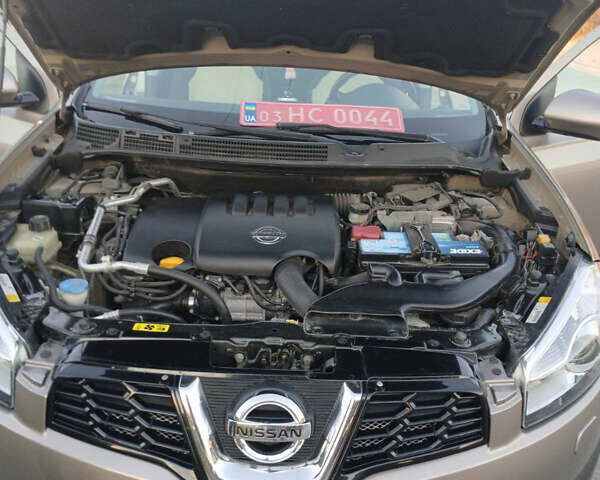 Ниссан Кашкай 2 2011 в Каменце-Подольском на Automoto.ua Бежевый Ниссан Кашкай 2, объемом двигателя 2 л и пробегом 250 тыс. км за 12000 $, фото 3 на Automoto.ua