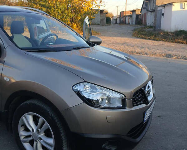 Ниссан Кашкай 2 2011 в Каменце-Подольском на Automoto.ua Бежевый Ниссан Кашкай 2, объемом двигателя 2 л и пробегом 250 тыс. км за 12000 $, фото 28 на Automoto.ua