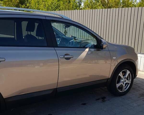 Бежевий Ніссан Кашкай 2, об'ємом двигуна 2 л та пробігом 180 тис. км за 13500 $, фото 18 на Automoto.ua