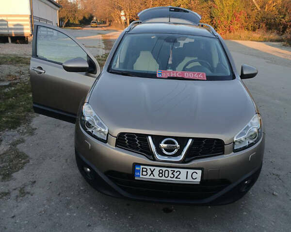 Ниссан Кашкай 2 2011 в Каменце-Подольском на Automoto.ua Бежевый Ниссан Кашкай 2, объемом двигателя 2 л и пробегом 250 тыс. км за 12000 $, фото 4 на Automoto.ua