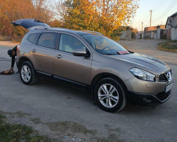 Ниссан Кашкай 2 2011 в Каменце-Подольском на Automoto.ua Бежевый Ниссан Кашкай 2, объемом двигателя 2 л и пробегом 250 тыс. км за 12000 $, фото 38 на Automoto.ua