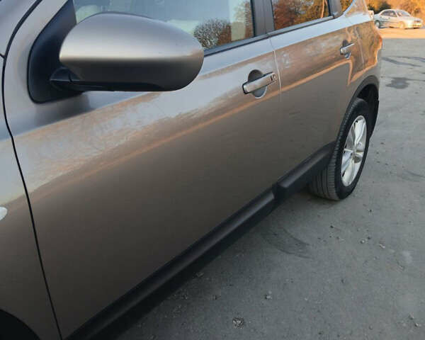 Ниссан Кашкай 2 2011 в Каменце-Подольском на Automoto.ua Бежевый Ниссан Кашкай 2, объемом двигателя 2 л и пробегом 250 тыс. км за 12000 $, фото 22 на Automoto.ua