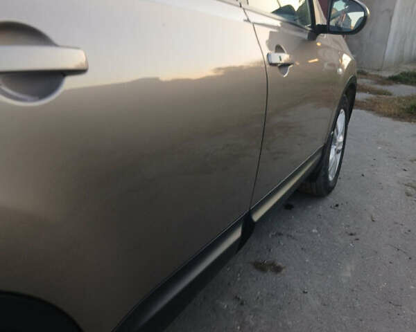 Ниссан Кашкай 2 2011 в Каменце-Подольском на Automoto.ua Бежевый Ниссан Кашкай 2, объемом двигателя 2 л и пробегом 250 тыс. км за 12000 $, фото 37 на Automoto.ua