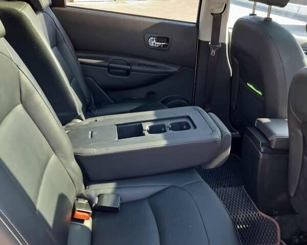 Бежевий Ніссан Кашкай 2, об'ємом двигуна 2 л та пробігом 180 тис. км за 13500 $, фото 8 на Automoto.ua