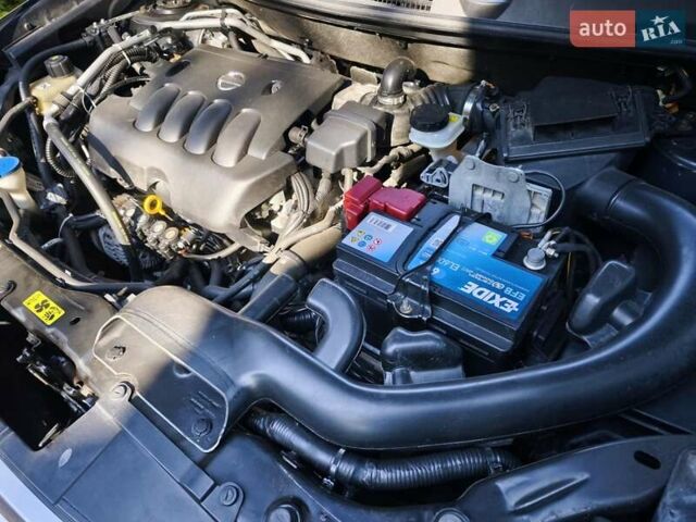 Чорний Ніссан Кашкай 2, об'ємом двигуна 2 л та пробігом 300 тис. км за 7800 $, фото 1 на Automoto.ua