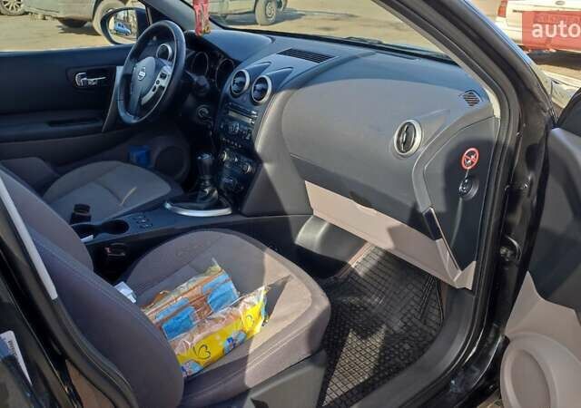 Чорний Ніссан Кашкай 2, об'ємом двигуна 2 л та пробігом 300 тис. км за 7800 $, фото 9 на Automoto.ua